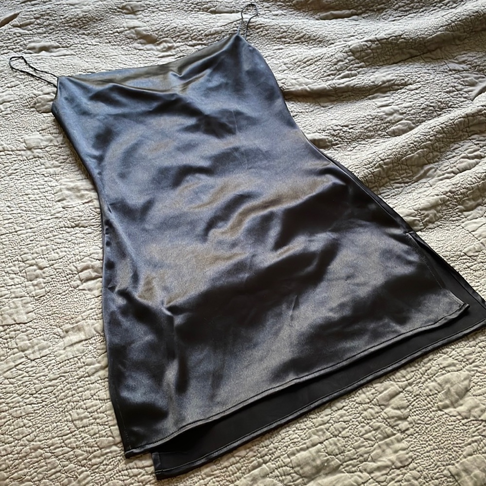sale 3/$20 🎉 NWT Zaful Slip Black Satin Mini Dress